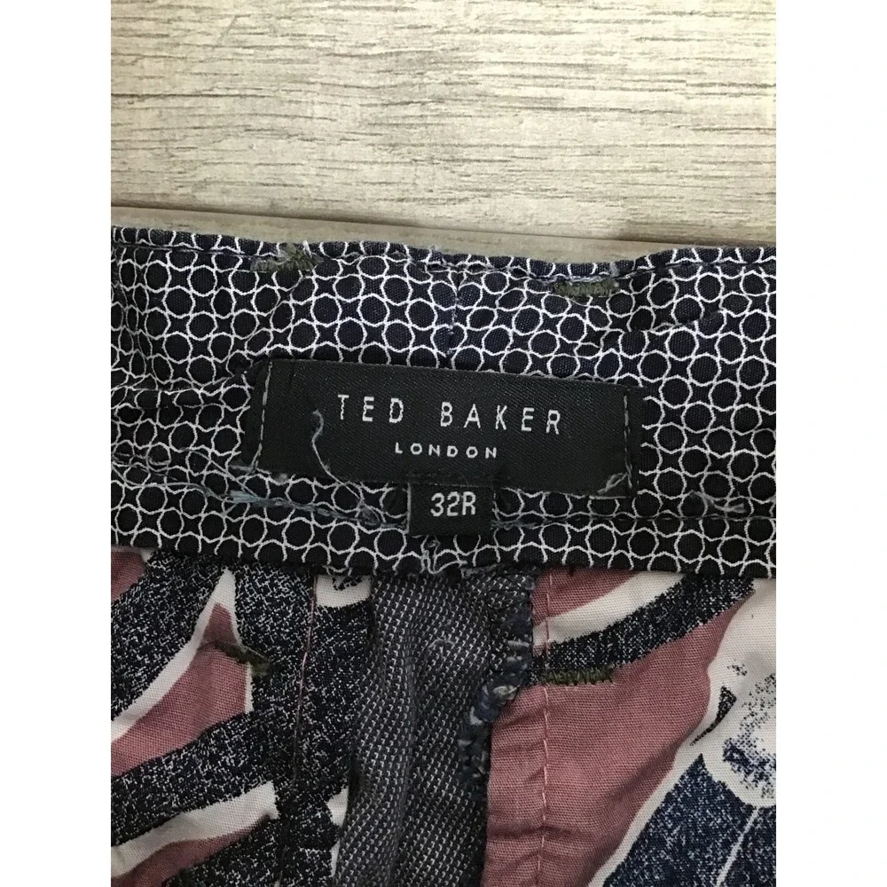 Ted Baker London Men's Gray Micro Pattern Flat Front Chino Shorts 32R